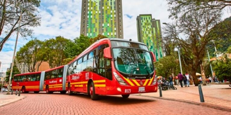 cuanto es el auxilio de transporte en Colombia